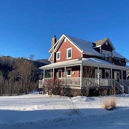 Belle Maison Avec Vue Sur La Riviere Л'Анс-Сен-Жан Экстерьер фото